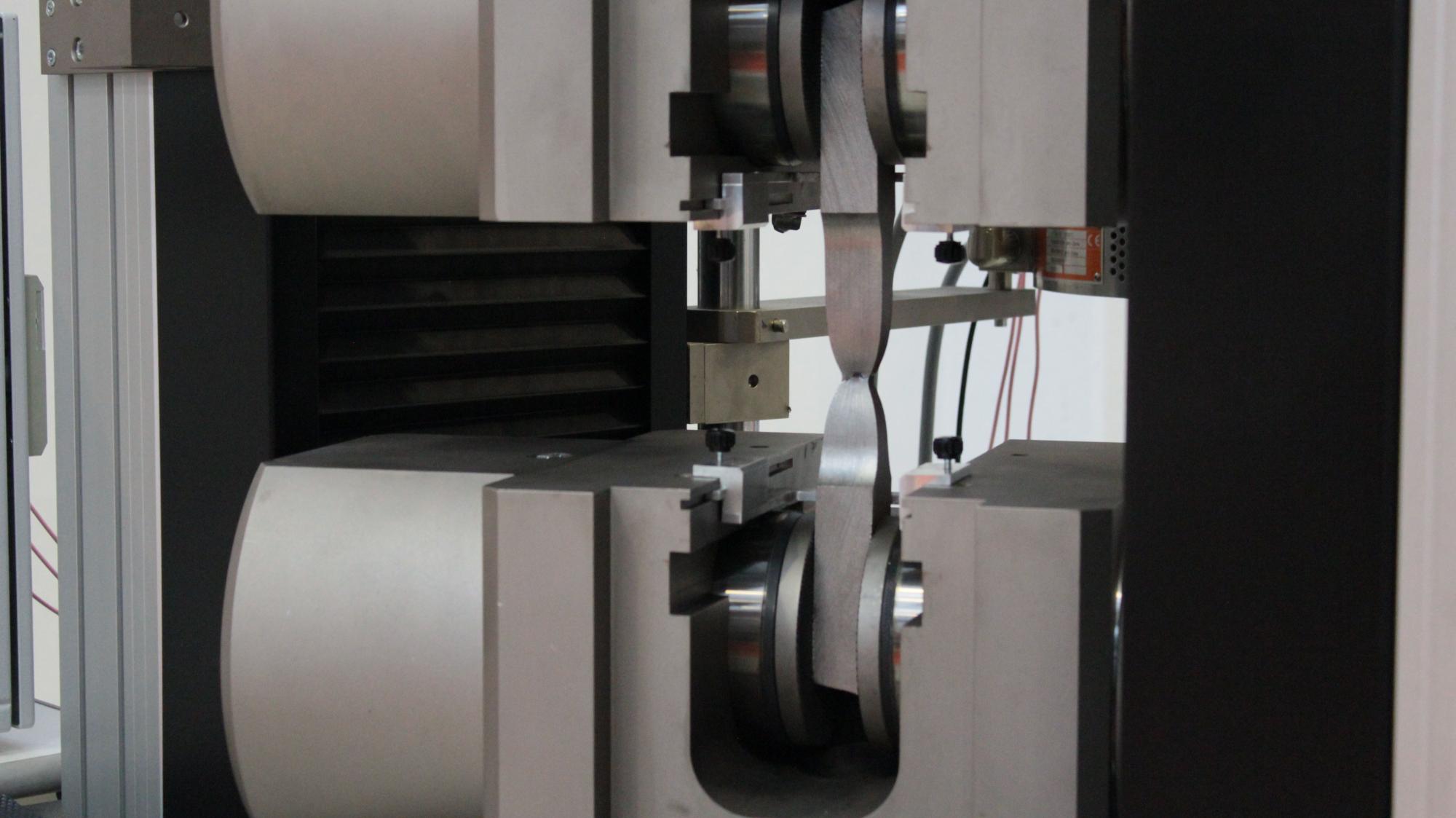 Испытания на растяжение Испытания на растяжение